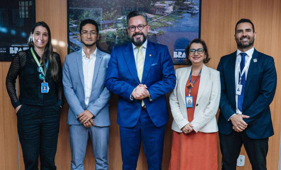 Senador Alan Rick discute no Ministério de Minas e Energia a prorrogação do Luz para Todos para reduzir desigualdades no Acre